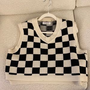 Storets vest